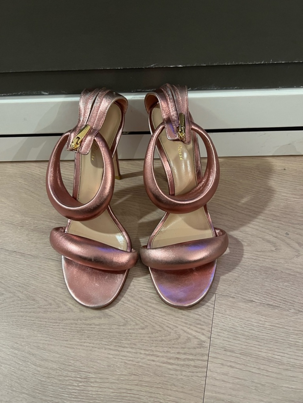 Gianvito Rossi Metallic Rose Pink Circular Accent Slingback Heels